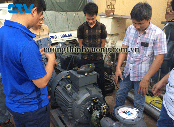 Cân bằng đồng tâm máy bơm đầu rời bằng máy Laser