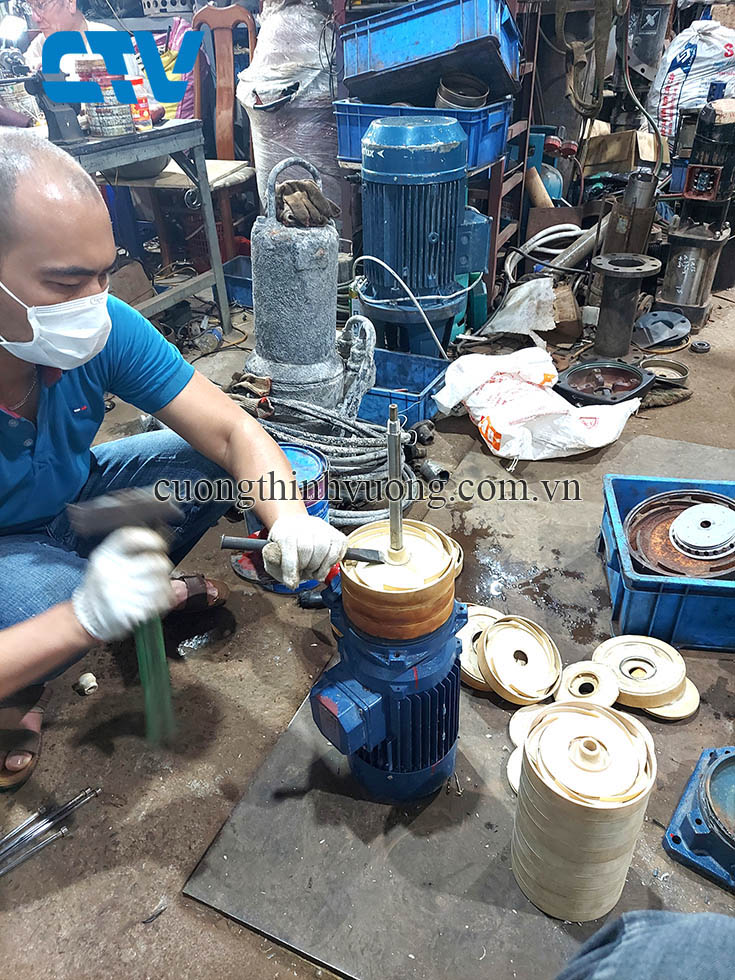 Sửa chữa và thay thế buồng bơm trục đứng Pentax nhanh chóng, giá cạnh tranh
